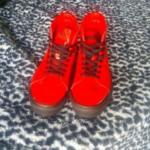 Vans/ Bowie 2019 archive EU 40  Orange/red Hi-Top Patent-leather Sneakers.